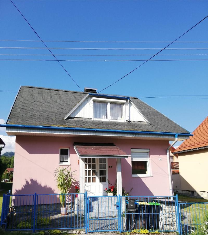 Villa Strakov Lúčky Buitenkant foto